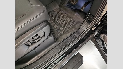 Defender 110 43