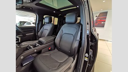 Defender 110 2
