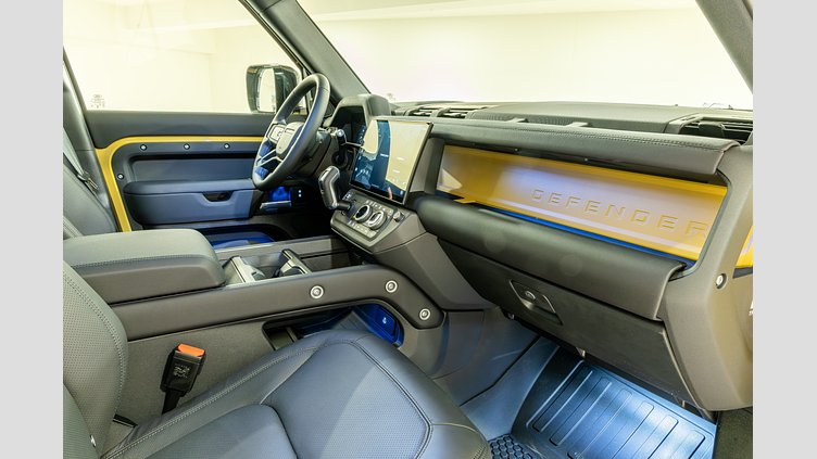 2025 New Land Rover Defender 110 Deep Sandglow Yellow AWD 3.0 Trophy Edition 1 350PS