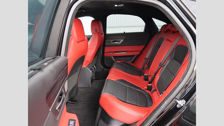 2016 認定中古車 Jaguar XF Santorini Black 3.0L ガソリン S