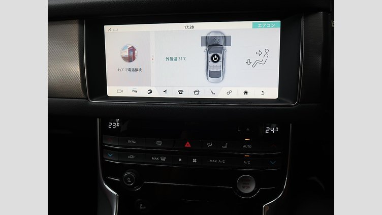 2016 認定中古車 Jaguar XF Santorini Black 3.0L ガソリン S