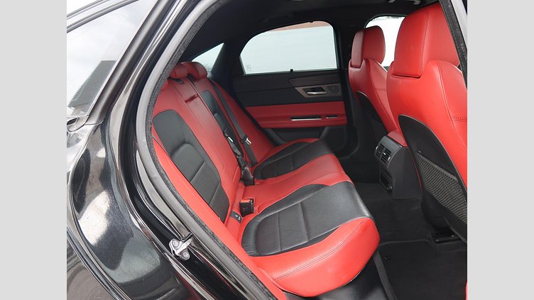 2016 認定中古車 Jaguar XF Santorini Black 3.0L ガソリン S