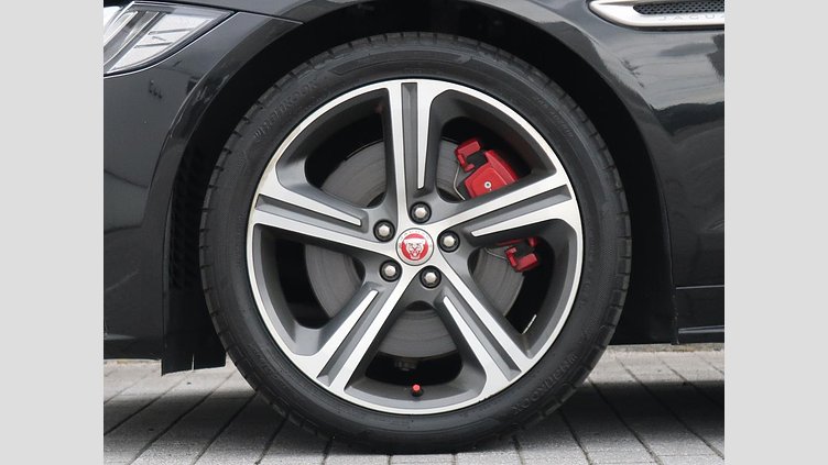 2016 認定中古車 Jaguar XF Santorini Black 3.0L ガソリン S