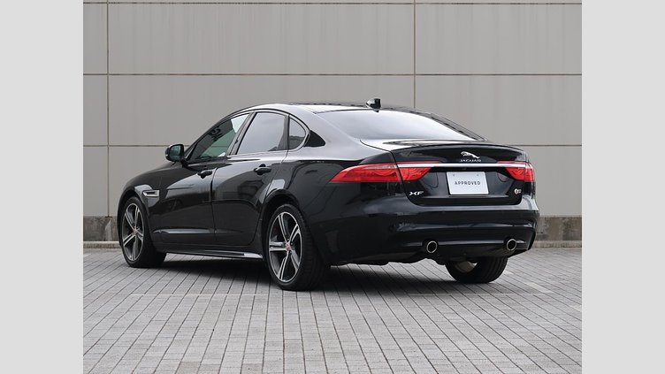 2016 認定中古車 Jaguar XF Santorini Black 3.0L ガソリン S