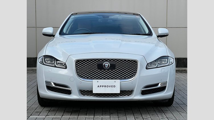 2016 認定中古車 Jaguar XJ Yulong White 3.0 litre V6 ガソリン PREMIUM LUXURY