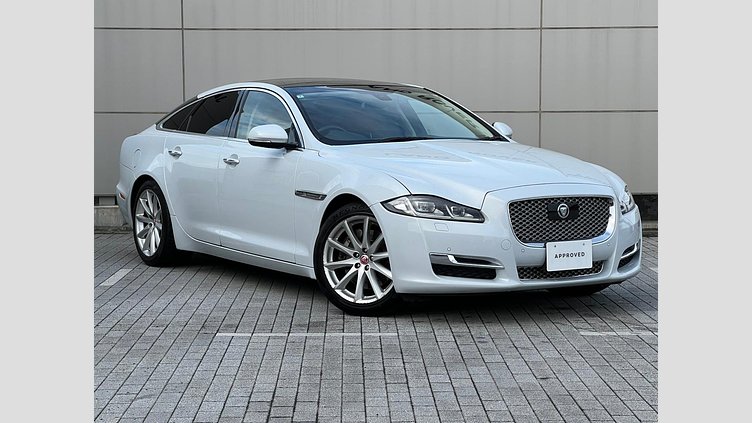 2016 認定中古車 Jaguar XJ Yulong White 3.0 litre V6 ガソリン PREMIUM LUXURY