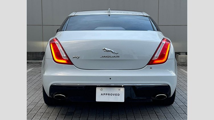 2016 認定中古車 Jaguar XJ Yulong White 3.0 litre V6 ガソリン PREMIUM LUXURY