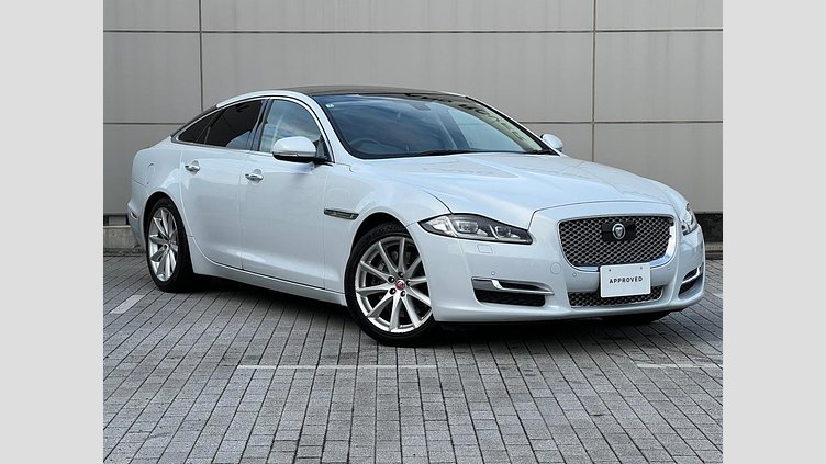 2016 認定中古車 Jaguar XJ Yulong White 3.0 litre V6 ガソリン PREMIUM LUXURY