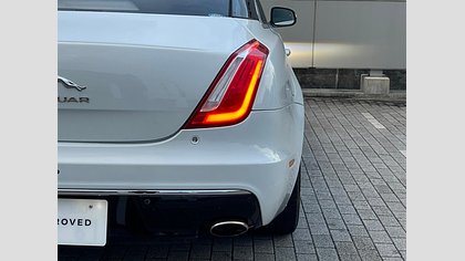XJ 11
