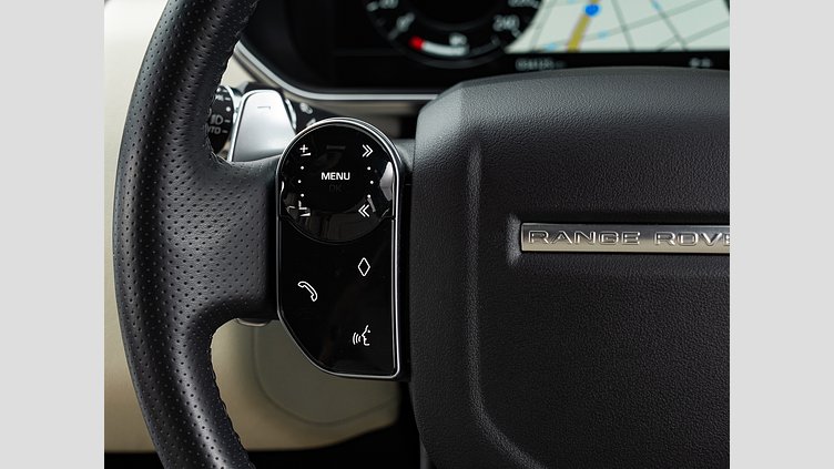2022 認定中古車 Land Rover Range Rover Sport ユーロンホワイト INGENIUM 3.0L 6気筒ディーゼル MHEV 300PS HSE 3.0L MHEV