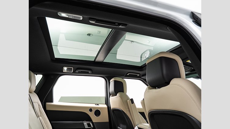 2022 認定中古車 Land Rover Range Rover Sport ユーロンホワイト INGENIUM 3.0L 6気筒ディーゼル MHEV 300PS HSE 3.0L MHEV
