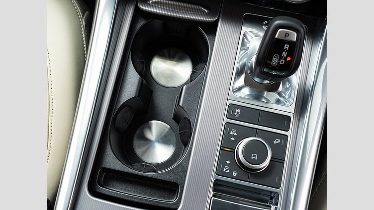 2022 認定中古車 Land Rover Range Rover Sport ユーロンホワイト INGENIUM 3.0L 6気筒ディーゼル MHEV 300PS HSE 3.0L MHEV