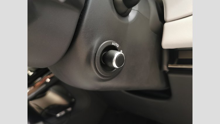 2023 認定中古車 Land Rover Range Rover Sport ランタオブロンズ 3.0リッター6気筒300PSターボチャージドディーゼルMHEV（オートマチック） DYNAMIC HSE