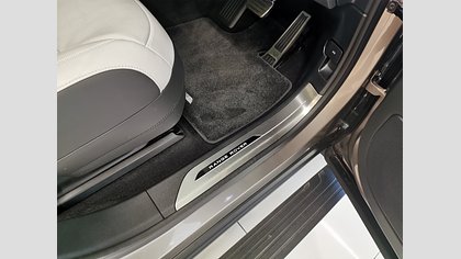 Range Rover Sport 44