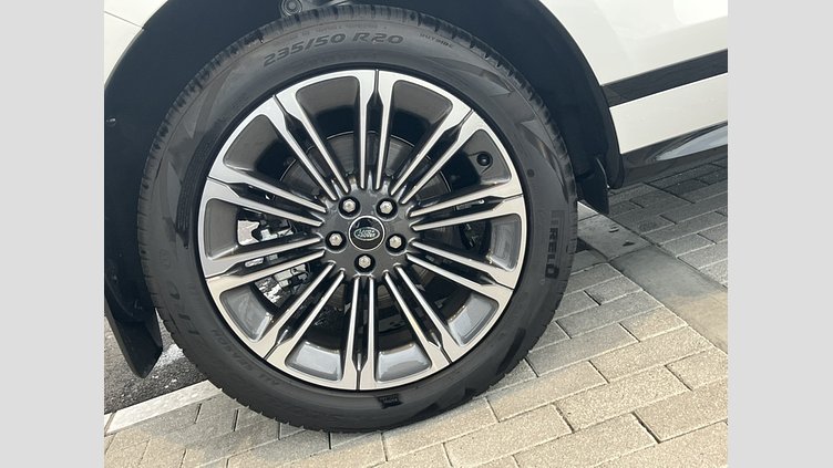 2025 認定中古車 Land Rover Range Rover Evoque オストゥーニパールホワイト プラグインハイブリッド（ガソリン） SWB DYNAMIC SE