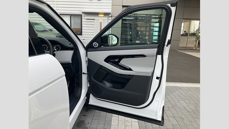 2025 認定中古車 Land Rover Range Rover Evoque オストゥーニパールホワイト プラグインハイブリッド（ガソリン） SWB DYNAMIC SE