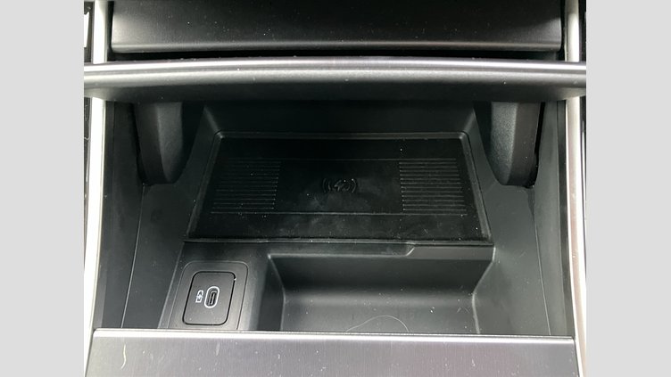 2025 認定中古車 Land Rover Range Rover Evoque オストゥーニパールホワイト プラグインハイブリッド（ガソリン） SWB DYNAMIC SE