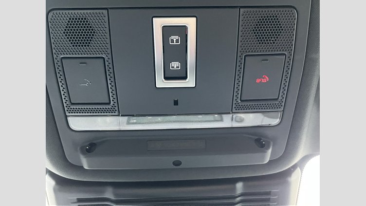2025 認定中古車 Land Rover Range Rover Evoque オストゥーニパールホワイト プラグインハイブリッド（ガソリン） SWB DYNAMIC SE