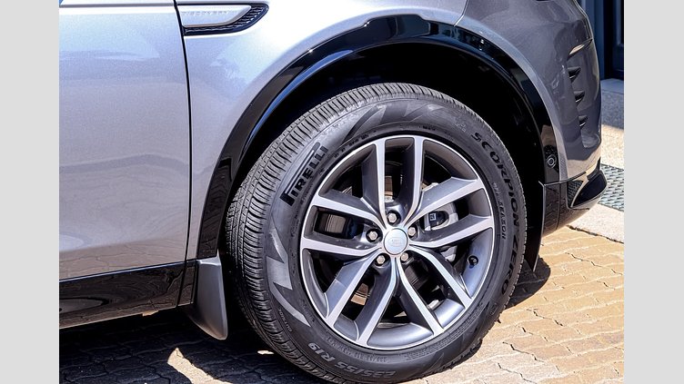 2025 Approved Land Rover Discovery Sport Eiger Grey AWD D200 Dynamic SE