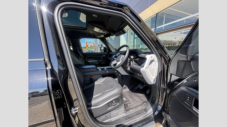 2025 Approved Land Rover Defender 110 Santorini Black AWD D350 X-Dynamic HSE