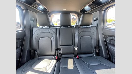 Defender 110 14