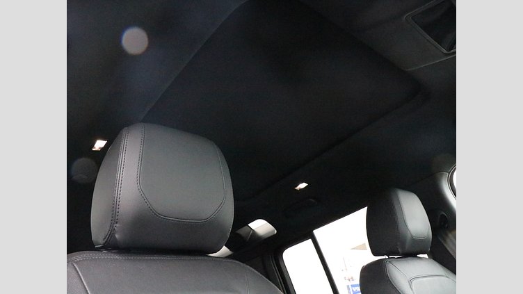 2023 認定中古車 Land Rover Defender 110 カルパチアングレイ P300 AWD（AT） SE