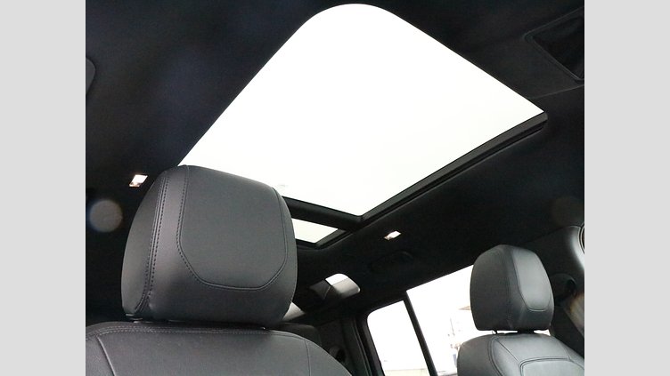 2023 認定中古車 Land Rover Defender 110 カルパチアングレイ P300 AWD（AT） SE