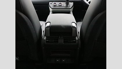 Defender 110 37