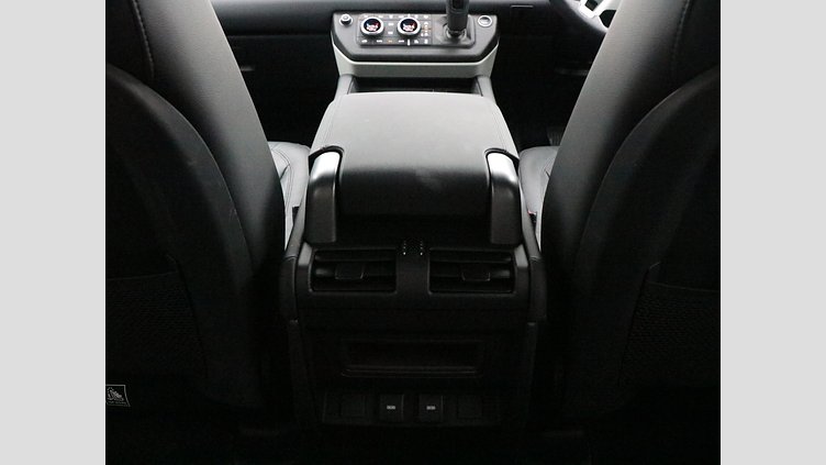 2023 認定中古車 Land Rover Defender 110 カルパチアングレイ P300 AWD（AT） SE