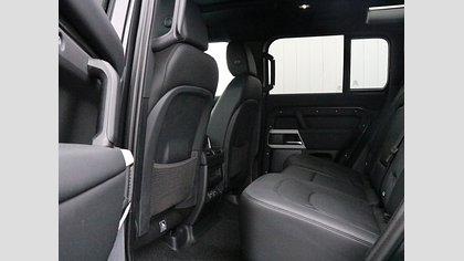 Defender 110 4