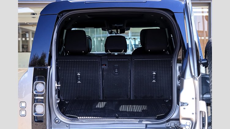 2022 Approved Land Rover Defender 110 Silicon Silver AWD D300 X