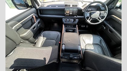 Defender 110 8