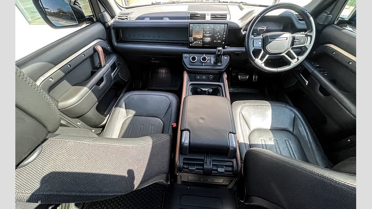 2022 Approved Land Rover Defender 110 Silicon Silver AWD D300 X