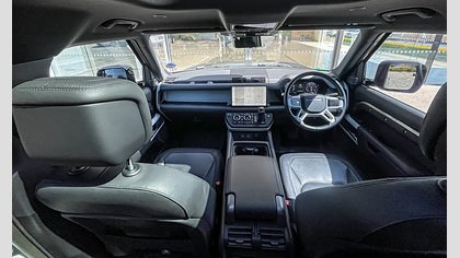 Defender 110 7
