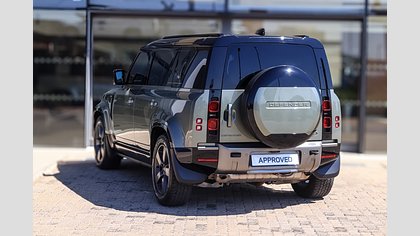 Defender 110 2