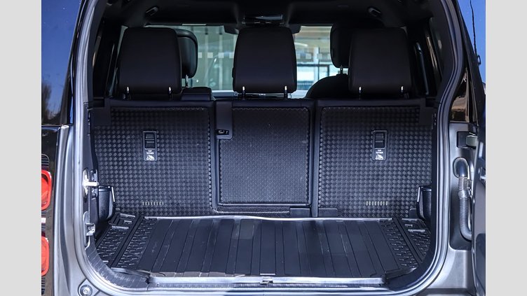 2023 Approved Land Rover Defender 110 Pangea Green AWD Defender 110 D300 X-Dynamic HSE