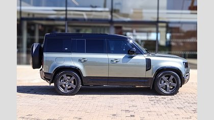 Defender 110 3