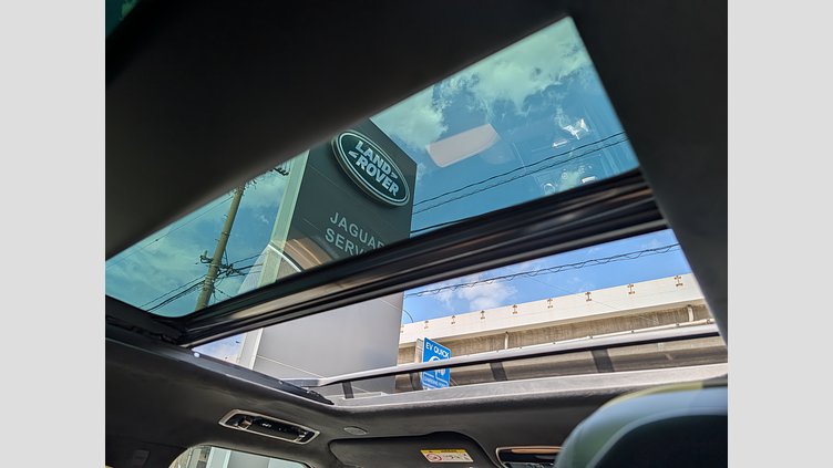 2023 認定中古車 Land Rover Range Rover Sport フジホワイト 3.0リッター6気筒300PSターボチャージドディーゼルMHEV（オートマチック） AUTOBIOGRAPHY