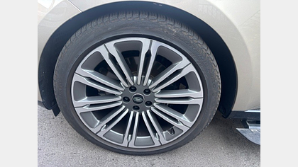 Range Rover 4