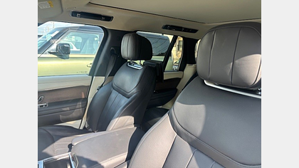 Range Rover 7