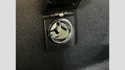 Defender 90 37