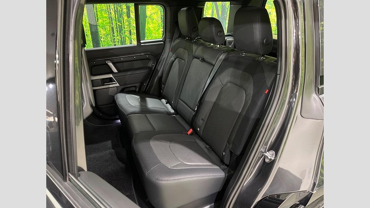 2023 認定中古車 Land Rover Defender 110 カルパチアングレイ D300 AWD（AT） X-DYNAMIC HSE