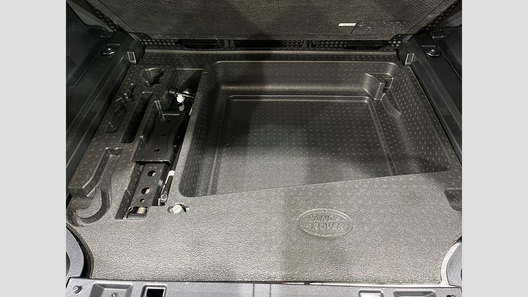 2023 認定中古車 Land Rover Defender 110 カルパチアングレイ D300 AWD（AT） X-DYNAMIC HSE