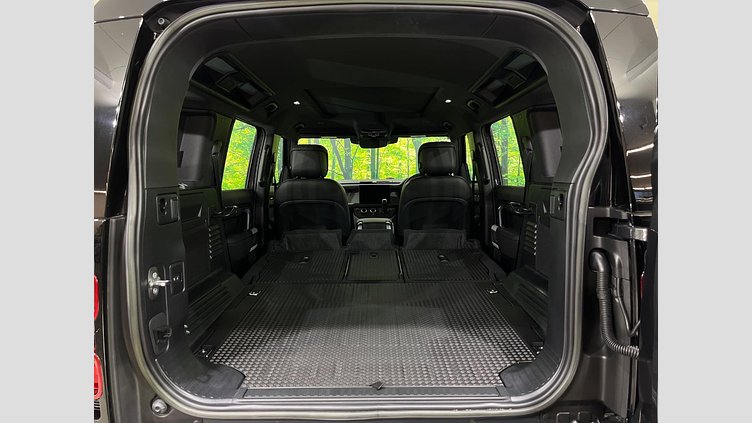 2023 認定中古車 Land Rover Defender 110 カルパチアングレイ D300 AWD（AT） X-DYNAMIC HSE