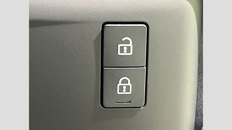 2025 認定中古車 Land Rover Defender 110 カルパチアングレイ D350 ディーゼルマイルドハイブリッド S