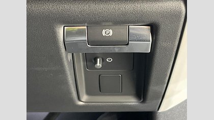 Defender 110 49