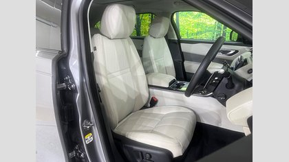 Range Rover Velar 15