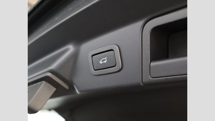 2021 認定中古車 Land Rover Range Rover Velar カルパチアングレイ D200 AWD（オートマチック） MHEV R-DYNAMIC S