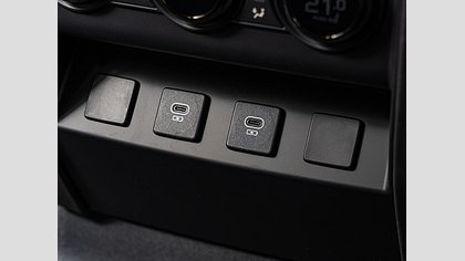 Defender 110 21