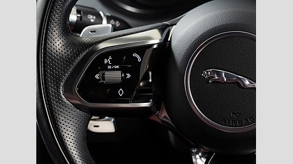 E-Pace 18